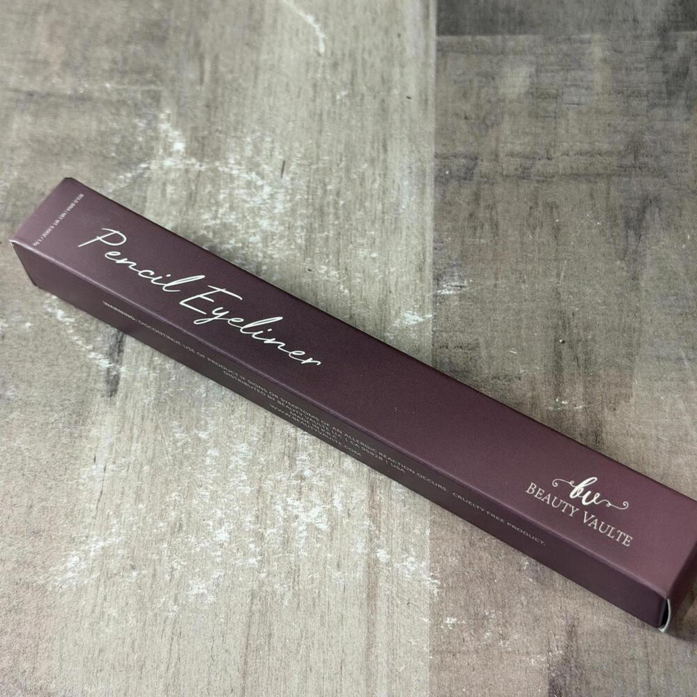 BEAUTY VAULTE Pencil Eyeliner 0.03 oz BOLD BRIA (Shimmer Purple) NWOT